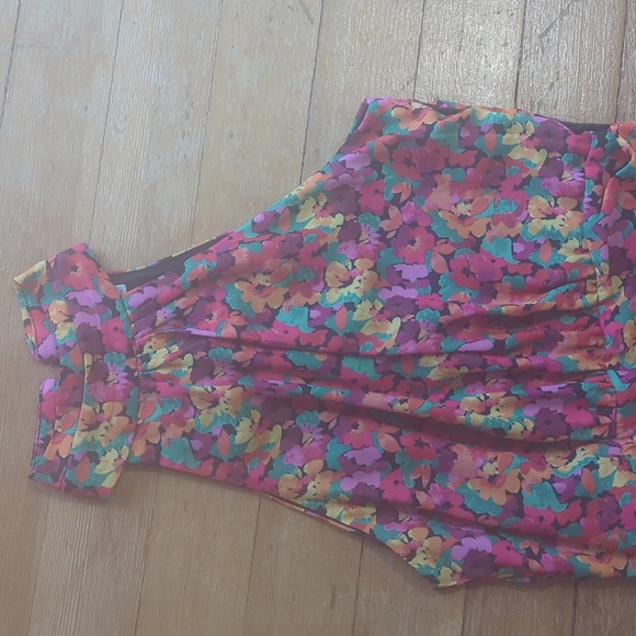 Floral halter midi dress - Picture 2 of 5